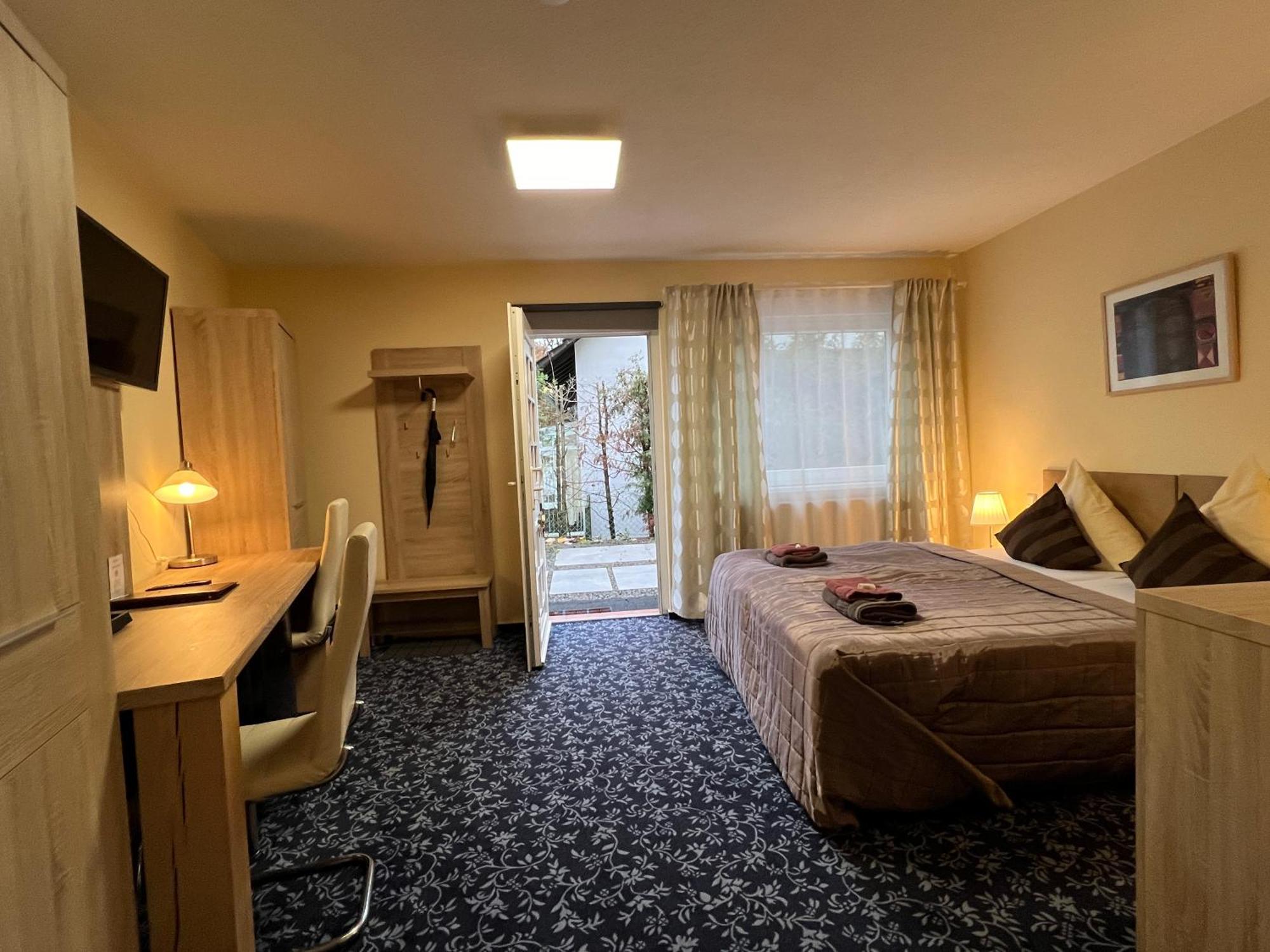 Hotel Sonnenhof Merzig Eksteriør bilde