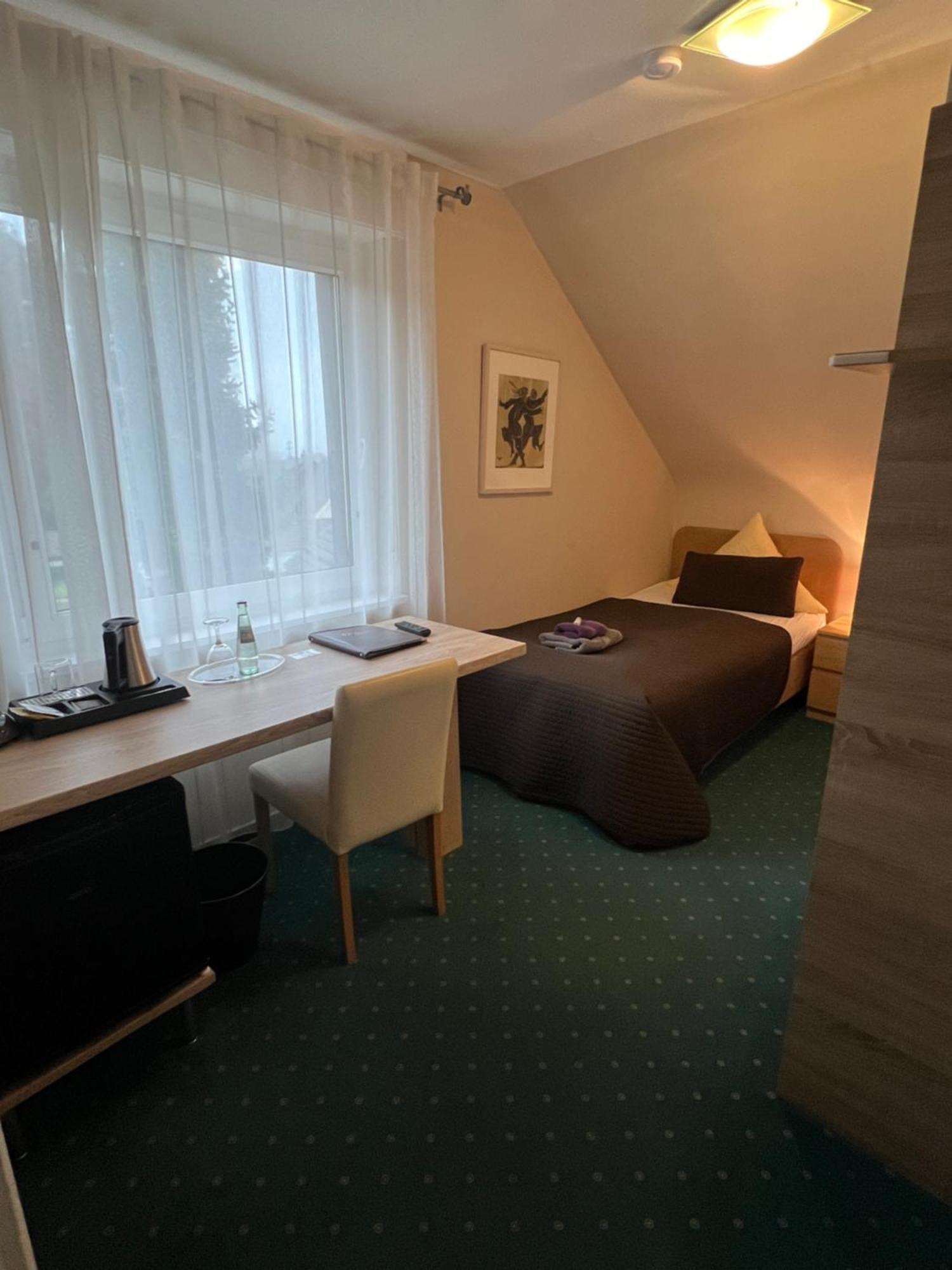 Hotel Sonnenhof Merzig Eksteriør bilde