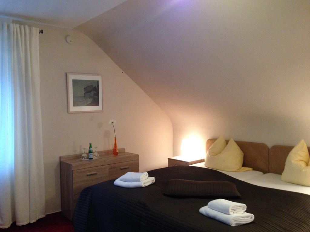 Hotel Sonnenhof Merzig Eksteriør bilde