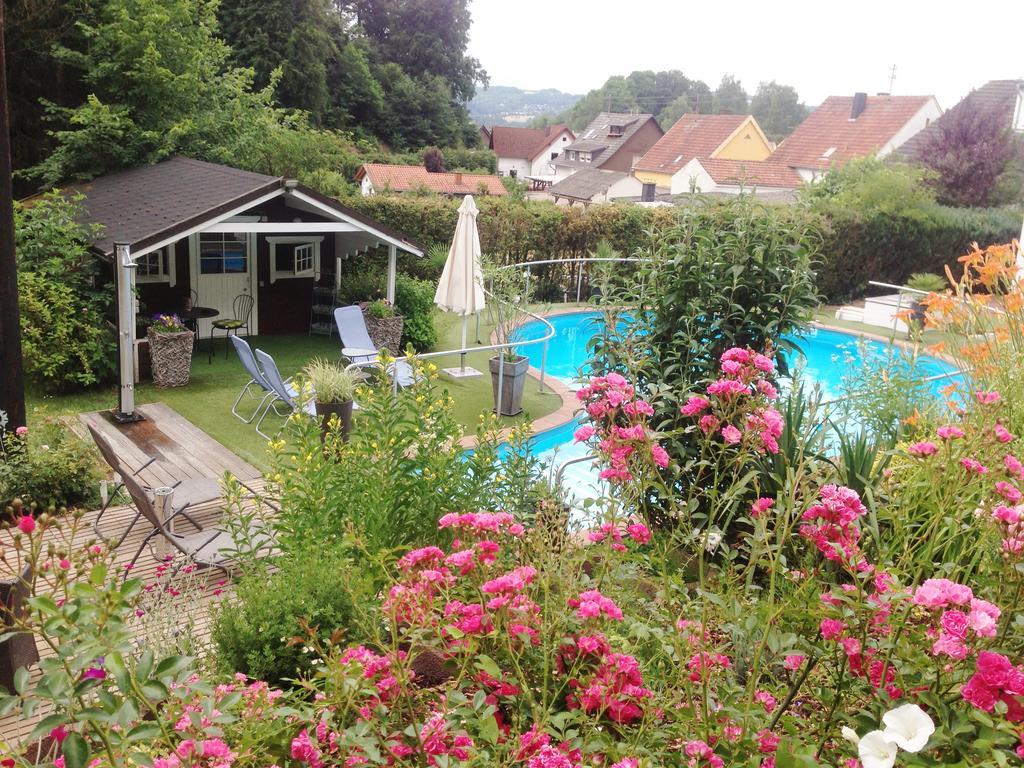 Hotel Sonnenhof Merzig Eksteriør bilde