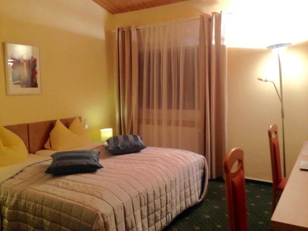 Hotel Sonnenhof Merzig Eksteriør bilde