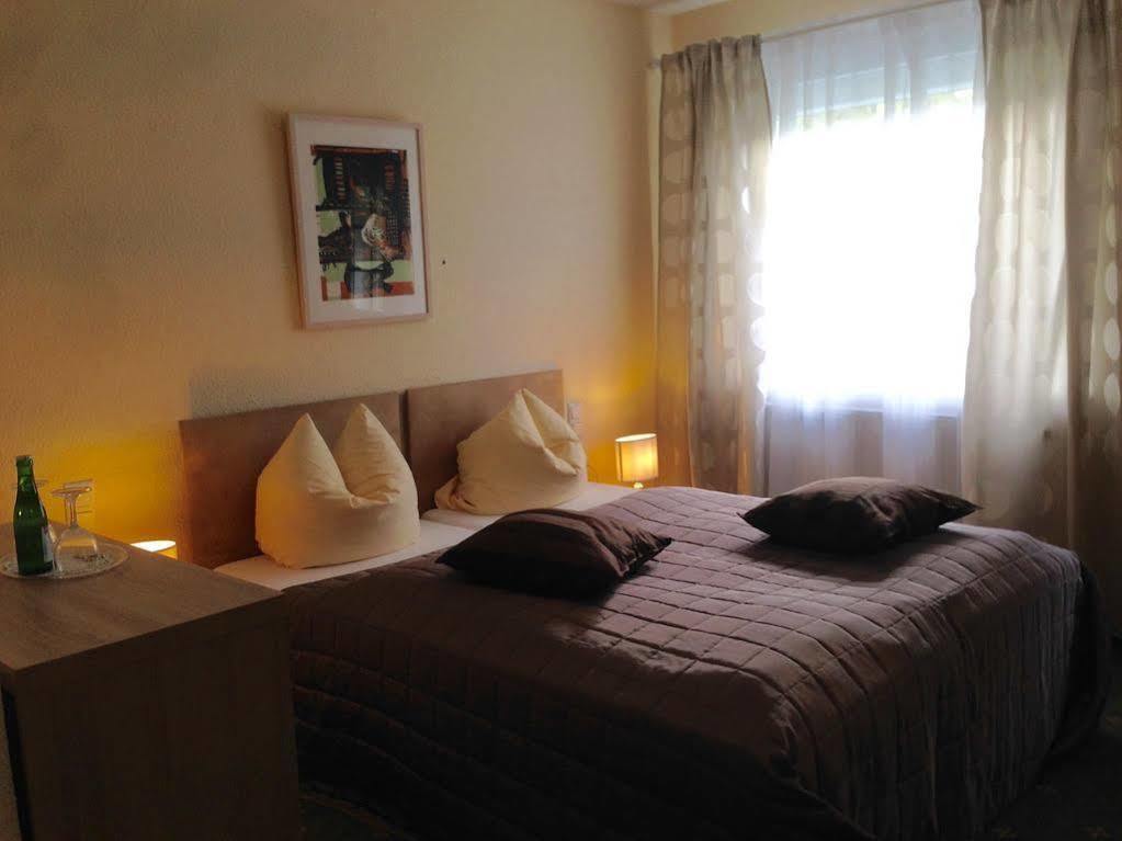 Hotel Sonnenhof Merzig Eksteriør bilde
